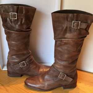 COPY - Like New! Leather slouch boot taupe
